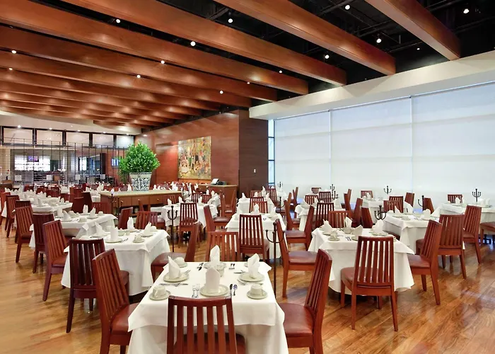 Hilton Reforma Hotel 4*