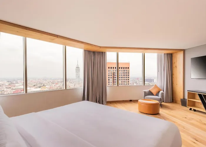 Hilton Reforma 4* Mexico City