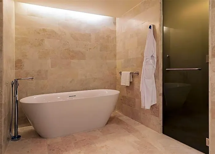 Hilton Reforma 4*