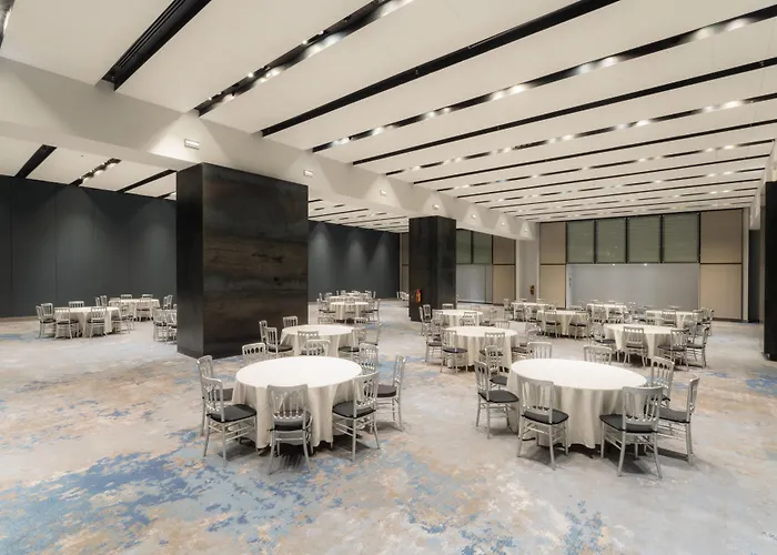 Отель Hilton Reforma Мехико